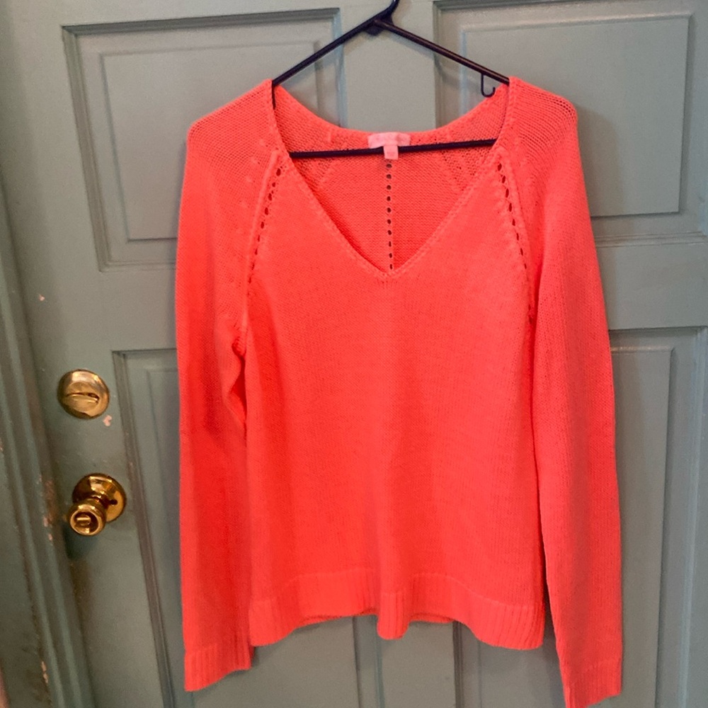 Lilly Pulitzer v neck crew sweater. Size L